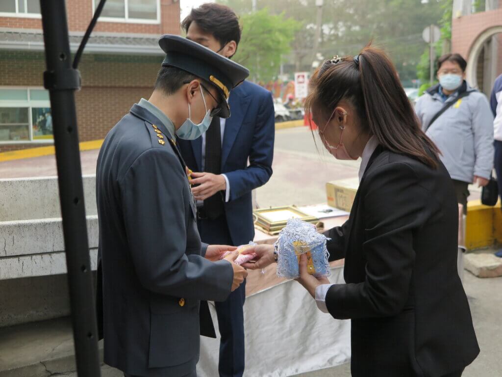 - 公保葬喪補助教你如何申請